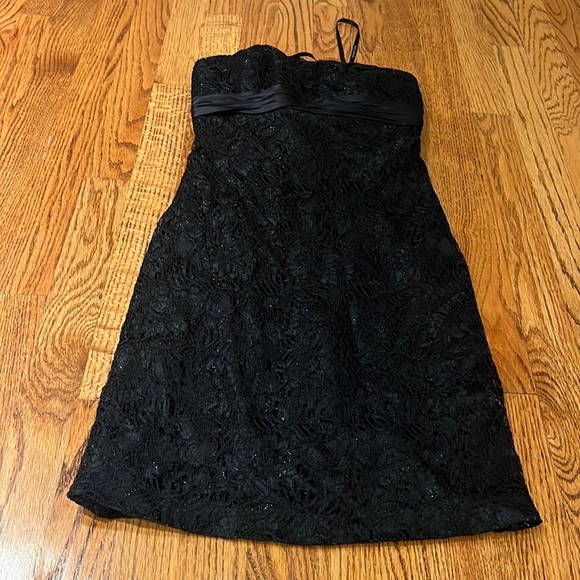 Badgley Mischka Woman’s Sparkle Strapless Dress Size 4 - Picture 1 of 4